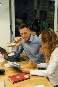 leader listening in difficult conversation